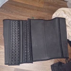 Waist trainer with extension